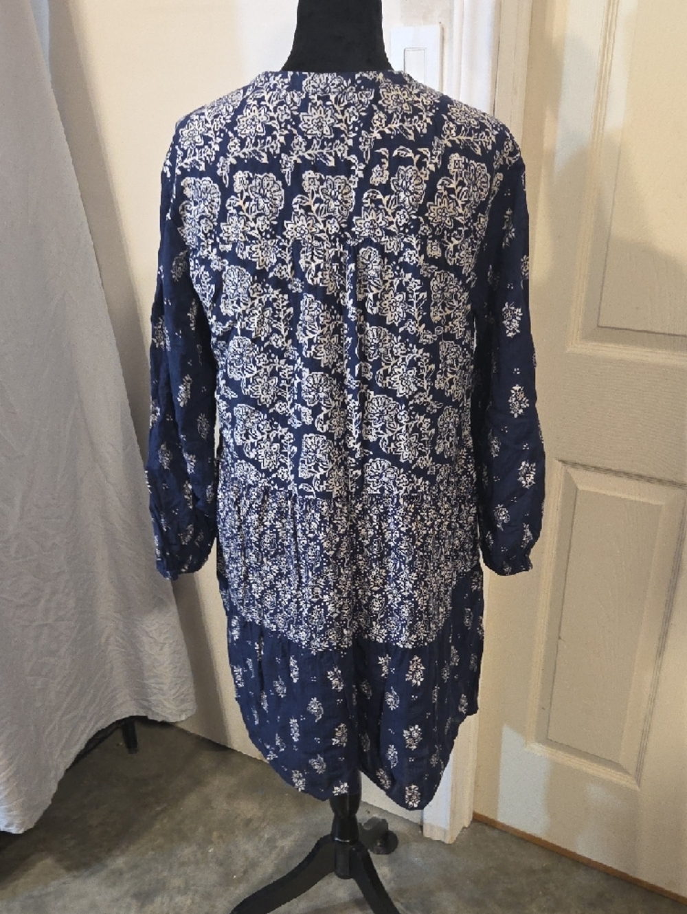 Anthropologie Maeve Navy White Boho Long-Sleeve Tiered Floral Dress Tassel Vneck - Picture 7 of 16